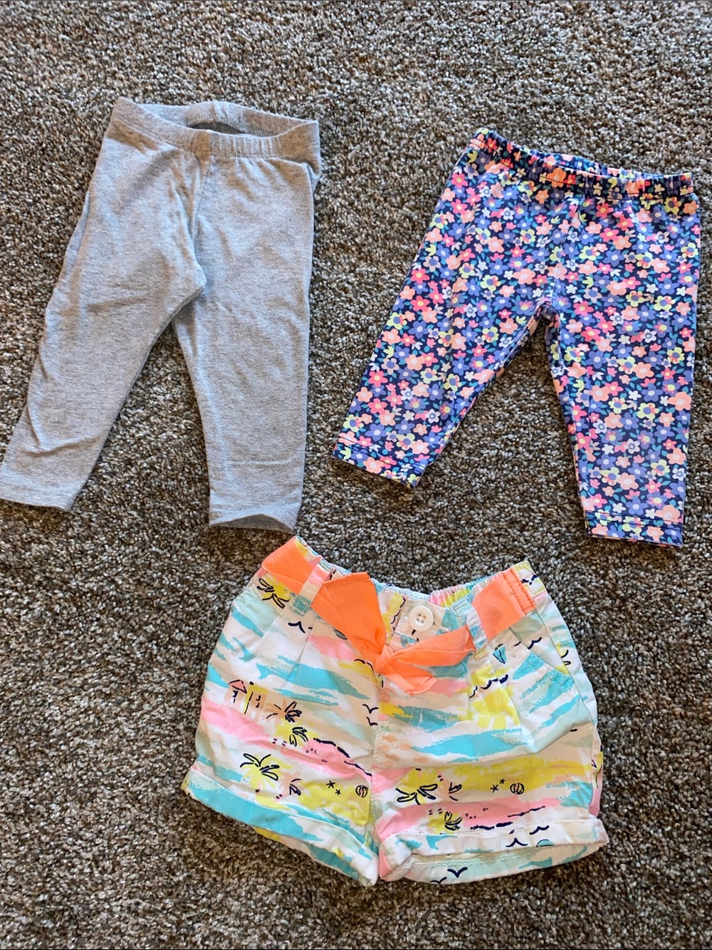 🖤Baby/Toddler Gray Leggings, Floral Capri & Pastel Shorts Set 9-18 Month Bundle